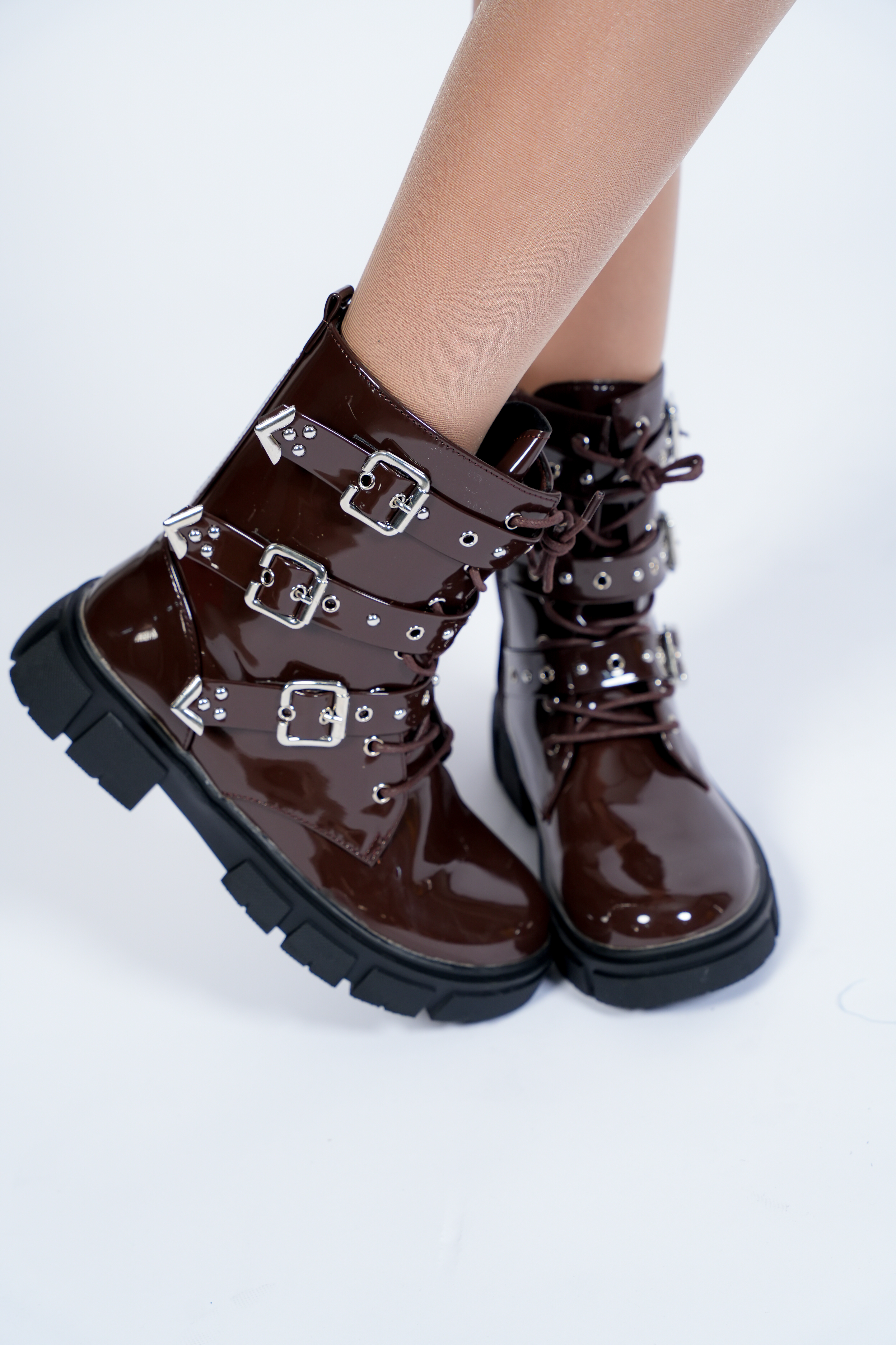 BOOTS F VERNIS CEINTUR ARGENT 888-1 P31/36